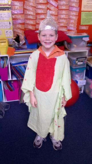Aaron in his recent assembly costume. Cutest little alien or what?